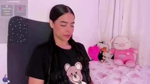 Snapshot of amaliaandrade chatting on October 23, 4:36 am Amalia real MIA online show from October 23, 4:36 am