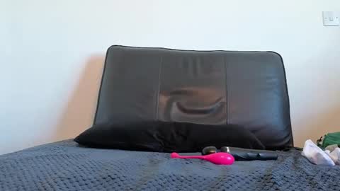 Amalia    online show from October 15, 7:10 am