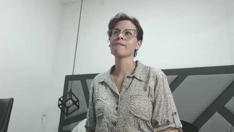 amanda_ramirez online show from May 14, 10:19 pm