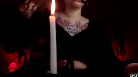 Goddess Amanita online show from November 10, 12:52 pm