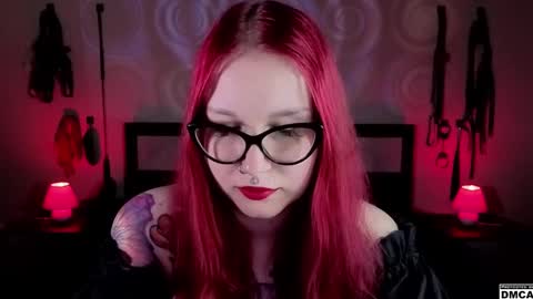 Snapshot of amanita__pantherina chatting on February 5, 7:07 am Goddess Amanita online show from February 5, 7:07 am