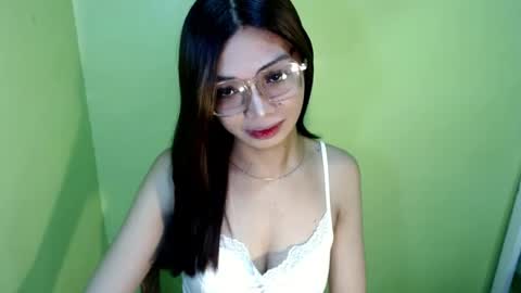BELLA online show from July 15, 9:41 pm