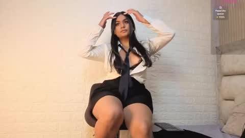 amarahanks_ online show from May 10, 7:04 am
