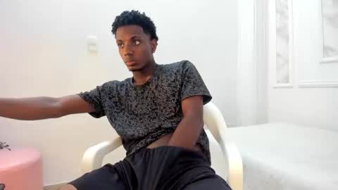 Snapshot of amare_25 chatting on October 15, 7:15 pm Amare online show from October 15, 7:15 pm