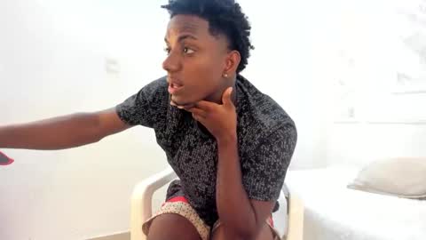 Snapshot of amare_25 chatting on October 11, 8:45 pm Amare online show from October 11, 8:45 pm