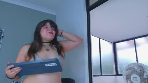 Amaris online show from November 23, 12:47 pm