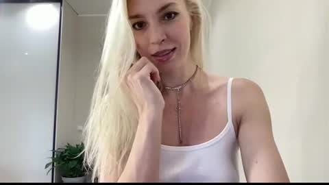 Kelly online show from July 2, 8:41 am