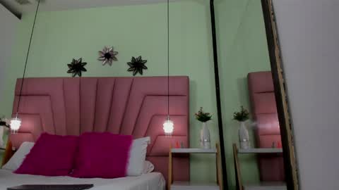 ambar85 online show from April 9, 11:16 am