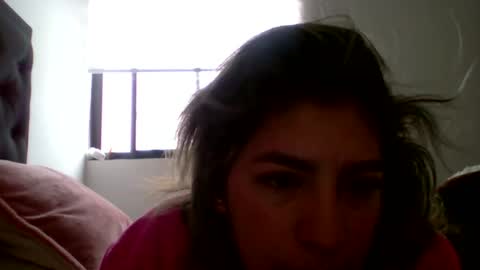 ambar_cortes online show from February 9, 4:43 pm