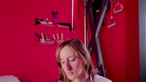 Snapshot of ambar_roux1 chatting on September 19, 2:54 pm ambar_roux1 online show from September 19, 2:54 pm