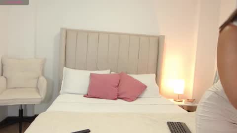 Ambar online show from March 2, 10:38 pm