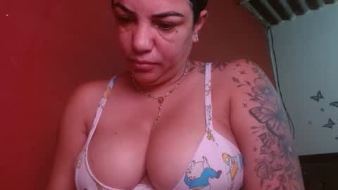 Snapshot of ambarmilf09 chatting on October 24, 12:06 pm ambarmilf09 online show from October 24, 12:06 pm