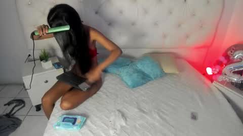  Amber  online show from January 10, 1:49 pm