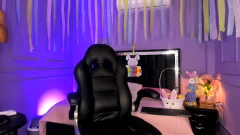 Cody amber online show from March 31, 1:22 pm