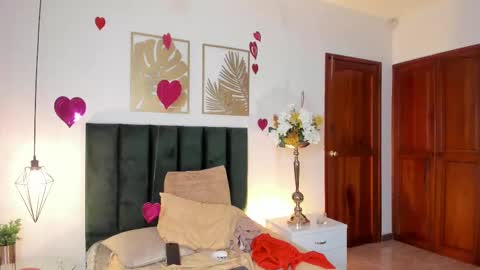 Amber Davis online show from February 14, 11:53 pm