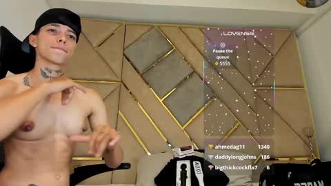 Snapshot of amber_adams_ chatting on September 29, 9:14 pm Amber online show from September 29, 9:14 pm