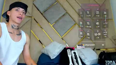 Snapshot of amber_adams_ chatting on October 16, 4:17 pm Amber online show from October 16, 4:17 pm