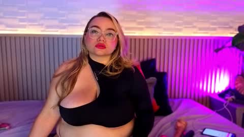 A M B E R   B U N N Y X online show from January 8, 3:01 am