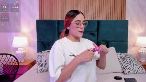 Emily online show from November 15, 7:15 pm