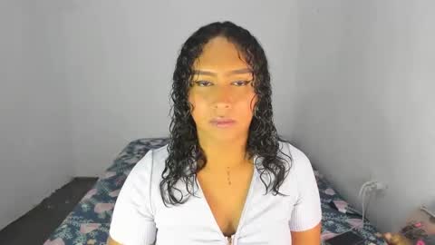 Snapshot of amber_lee20 chatting on October 2, 12:09 am LUISA online show from October 2, 12:09 am