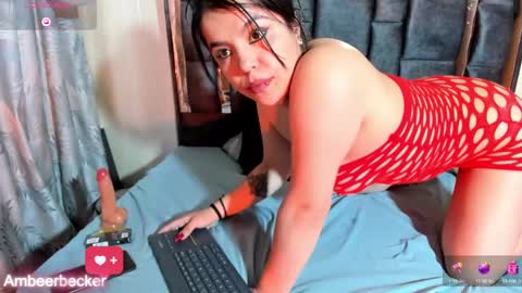 Snapshot of amberbeckeer chatting on December 10, 9:00 pm Amber  online show from December 10, 9:00 pm