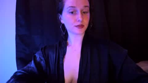 amberkinsley online show from October 5, 2:53 am