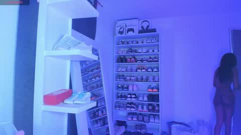 Amber online show from February 3, 2:53 am