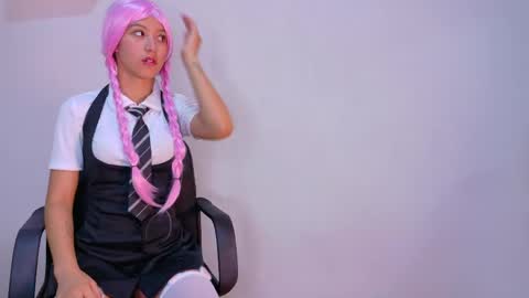 A M B E R  online show from March 13, 3:32 am