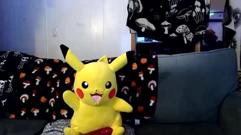 amburlicious online show from October 15, 3:21 am