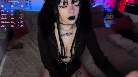 Amelia Aley  online show from January 8, 3:40 pm