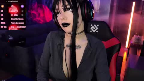 Amelia Aley  online show from November 10, 9:56 am