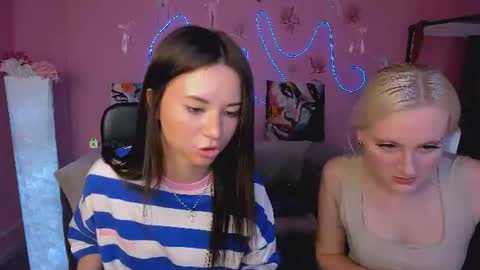 Amelia online show from June 26, 1:27 pm