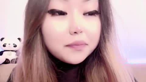 Amelia online show from March 19, 3:50 pm