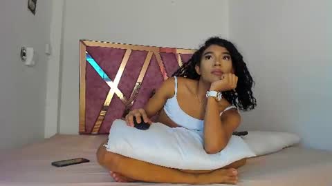 amelia online show from July 7, 9:19 pm