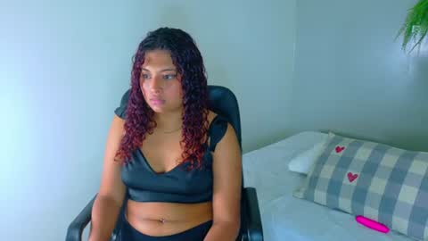 amelialaurent_ online show from July 14, 6:24 pm