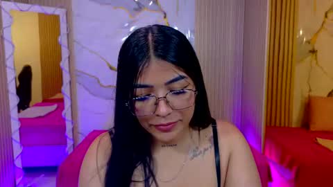 ameliia_tay1 online show from July 3, 4:01 pm