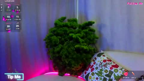 AmeliRoyse online show from December 15, 5:31 pm