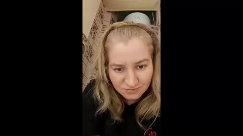 amely12 online show from March 21, 10:53 am