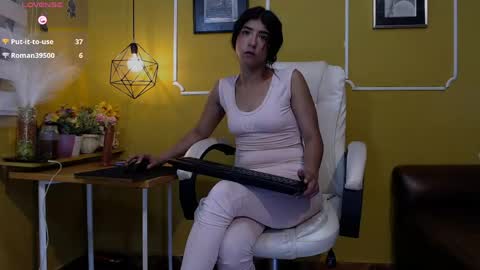 america millan online show from April 11, 4:44 pm