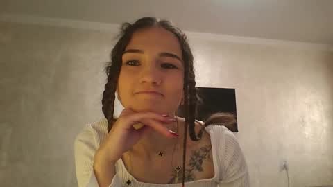 Snapshot of amethystnight_ chatting on October 7, 8:54 am Julia online show from October 7, 8:54 am