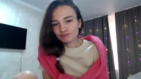 Julia  online show from December 5, 9:52 am