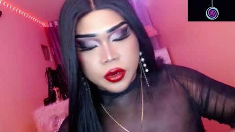 Queen Mireska online show from November 19, 4:28 pm