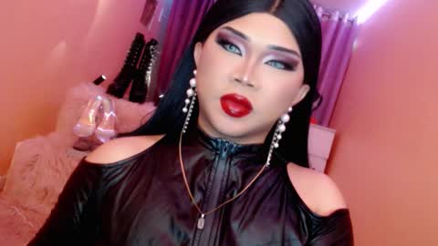 Queen Mireska online show from February 21, 4:43 pm