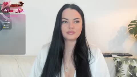 amie_hill online show from February 22, 1:03 pm