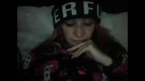 Snapshot of ammber3 chatting on December 3, 10:34 am Paula D online show from December 3, 10:34 am