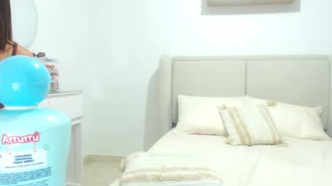 Snapshot of ammy_velez chatting on October 6, 5:20 pm ammy_velez online show from October 6, 5:20 pm