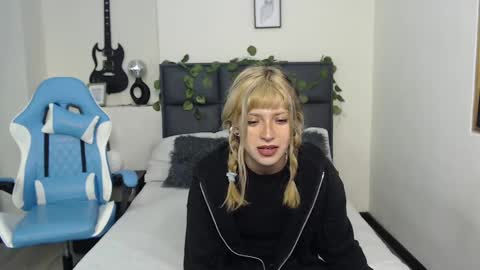 Amnesia online show from September 29, 1:43 pm