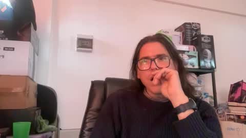 Snapshot of amo_s chatting on October 12, 12:42 pm amo_s online show from October 12, 12:42 pm