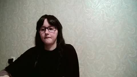 Amomira honeyx online show from December 3, 1:01 pm