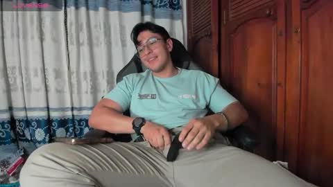 amon__ashford online show from March 18, 1:55 am